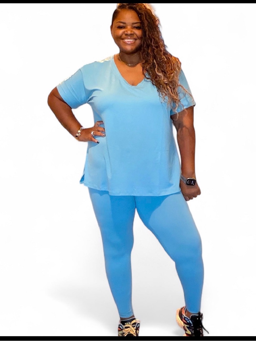 Zenana Outfitters Light Blue V-Neck Tunic & High-Rise Leggings Set